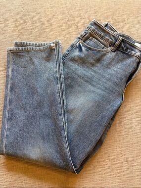 Cabi Harlow jeans. Size 8